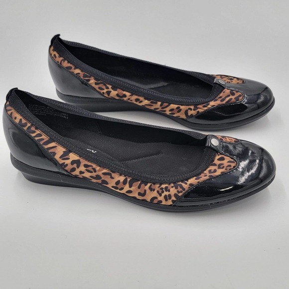 Laura Ashley Wenlock Ballet Cheetah Flats Black Patent Leather Slip On Size 6.5M - Picture 8 of 8